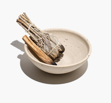 Stoneware Ceramic Sage Bowl – Speckled